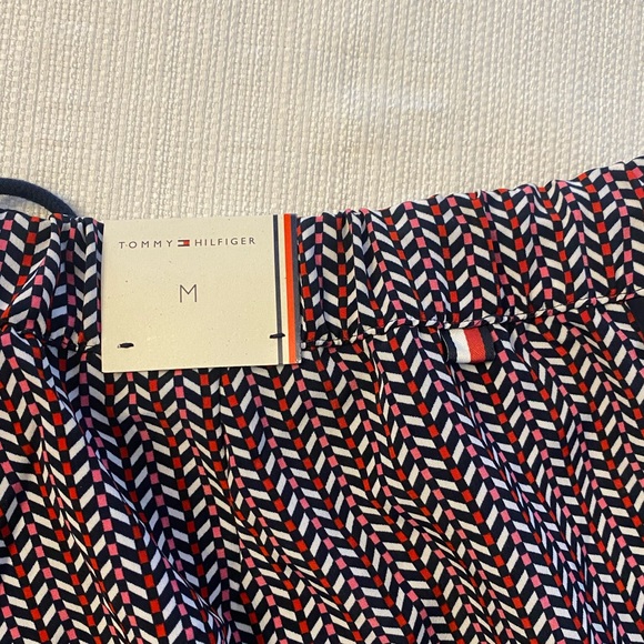 Women’s Tommy Hilfiger soft woven jogger pants - Picture 3 of 5